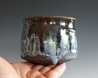 Handmade Ceramic Matcha Chawan: Black Clay Pottery Tea Bowl