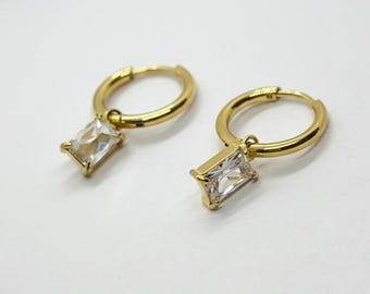 Gouden kristallen oorbellen, rechthoekige ring met zirkonia's, damesaccessoire, modeontwerp, minimalistische stijl, elegant cadeau voor haar, trendy, VK