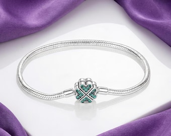 Pulsera Lucky Clover con piedras de circonita cúbica verdes, cadena de plata de ley tipo serpiente para dijes, Reino Unido