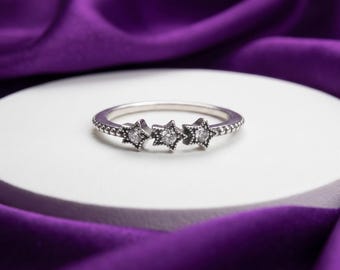 Anel Estrelas Celestiais Prateado com Zircônias, Joia Feminina para o Dia a Dia, Presente no Reino Unido