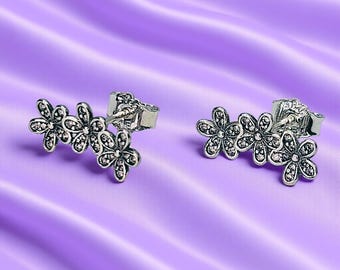 Zilveren madeliefjebloem oorknopjes, oorstekers voor vrouwen, dagelijks gebruik of gelegenheidskleding, elegante sieraden, modeontwerp, damesaccessoire, cadeau