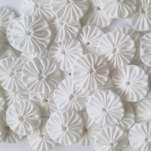 40 Solid White 1 inch Yo Yos Applique Quilt Pieces Scrapbook Embellishments