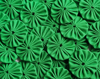 30 Yo Yos 1.5 inch Solid Green Applique Quilt Pieces Yoyos Scrapbooking Embellishments