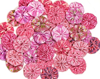 40 Assorted Pink Prints 1 inch Miniature Fabric Yo Yos Applique Quilt Pieces Yoyo Scrapbooking Journal Embellishments