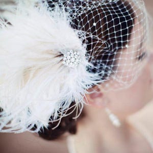 Fascinator, Wedding Headpiece, Bridal Fascinator, Ivory Fascinator, Bridal Headpiece, Bridal Hair Clip, Bridal Veil, Bandeau Veil
