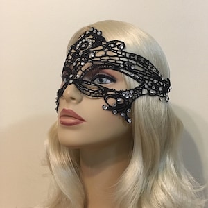 Crystal Lace Mask, Masquerade Ball Mask, Eyes Wide Shut, Wedding Masquerade Masks, Bridal Wedding Mask, Mardi Gras Mask, Halloween Mask