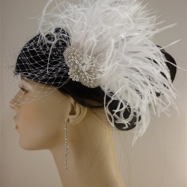 Bridal Feather Fascinator, White Feather Fascinator, Wedding Feather Headpiece, Bridal Feather Fascinator, Feather Bridal Hairpiece, Veil