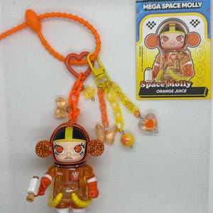 ポップマート　バッグチャーム Pop mart bag charm - Etsy 日本
