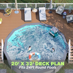 Könnte beinhalten: Draufsicht auf einen Deckplan mit einem runden Pool. Das Deck besteht aus braunem Holz und hat weiße Geländer. Der Pool hat klares blaues Wasser und einen bunten aufblasbaren Ring. Der Text auf dem Bild lautet "20' X 32' DECK PLAN Fits 24Ft Round Pools".