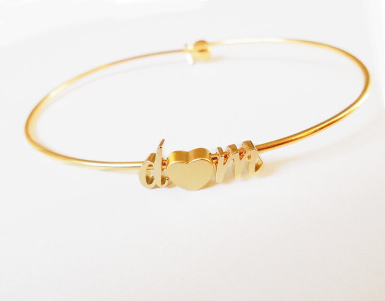 Initialarmband guld kursiv initial hjärtarmband armband skrift gemener, alla hjärtans dag-present. brudtärnepresent bröllop minimalistisk bild 3