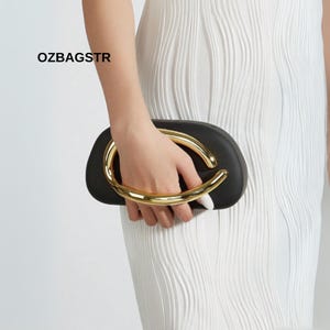 Bolso de mano vintage con decoración de metal · Bolso burdeos para boda · Bolso bandolera con cadena para mujer · Bolso para la oficina o la noche