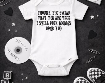 Todavía prefiero tus tetas antes que tu mono.