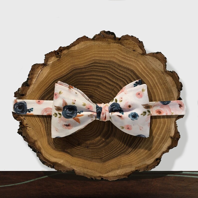 Blush and Navy Watercolor Floral Bow Tie Mens Blush Bowtie Etsy