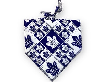 Toronto Maple Leafs Dog Bandana (standard tie-on bandana) with Personalization option. Personalization added in Vinyl.