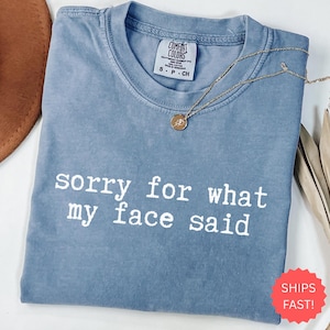 Komfortfarben Grafik-T-Shirt