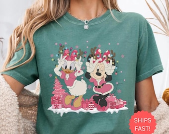Camiseta navideña de Minnie y Daisy, camiseta navideña vintage, camiseta navideña de Minnie y Daisy, camiseta navideña retro de Disney, camiseta navideña con colores cómodos