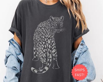 Leopard Graphic T-Shirt, Boho Animal Jungle Shirt, Oversized Abstract Leopard Tee, Big Cat Nature Lover Shirt, Cheetah Print Shirt