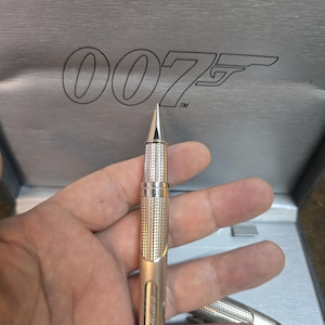 S.T. Dupont 007 Limited Edition Pen: Mint Condition, Collector&#39;s Item