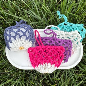 New! Crochet Daisy flower AirPod Case, Earbuds case, Earphone case holder, gift for Her, gift for him, gift idea, Back to School Gift