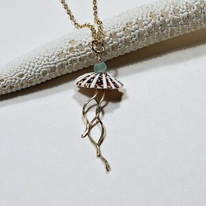 Jellyfish Necklace, Opihi Shell Necklace, Hawaiian Shell Necklace, Hawaiian Jewelry
