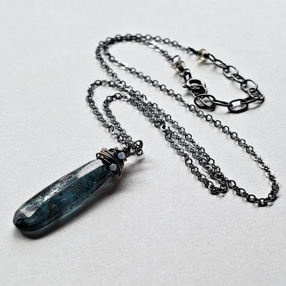 Blue kyanite pendant - Silverwaves Jewelry