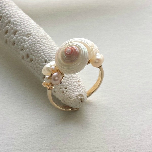 Adjustable Shell Ring, Wire Beach Ring, Seashell Ring, Pink Pearl Wire Ring, White Shell Ring, Pink White Gold Ring