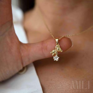 Gold Minimalist Bear Necklace, Mini Tiny Bear with Star Necklace, Animal Necklace, 18K Gold Plated, Dainty Bear Necklace, Gift for her