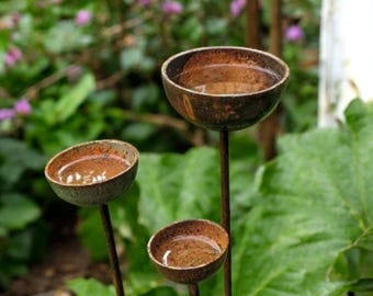 Rustic Metal Garden Water Bowl Stakes: Set of 3 Bird Feeders