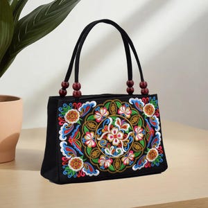 Hand Blumen bestickte Tasche, Party Tasche, Pfau Leinen Tasche, doppelseitige Stickerei, süße Tasche, ästhetische Tasche, handgemachte Tragetasche, Geschenke für Liebhaber