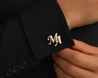 Gemelos personalizados para hombre con iniciales personalizadas de acero inoxidable y botones de camisa.