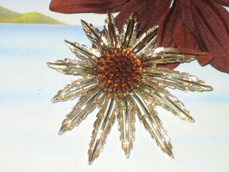 SARA COVENTRY Flower Brooch Designer Sarah Coventry Brooch Brown Bud Flower Pattern Stamped Flower Brooch CLEARANCE Gold Tone
