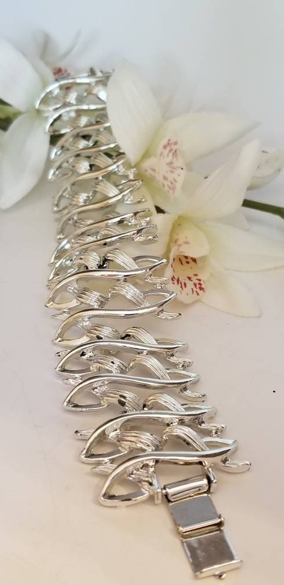 NAPIER Ribbon Earrings, Ribbon Loop Pattern, Ribb… - image 9