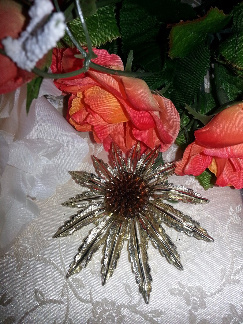SARA COVENTRY Flower Brooch Designer Sarah Coventry Brooch Brown Bud Flower Pattern Stamped Flower Brooch CLEARANCE Gold Tone