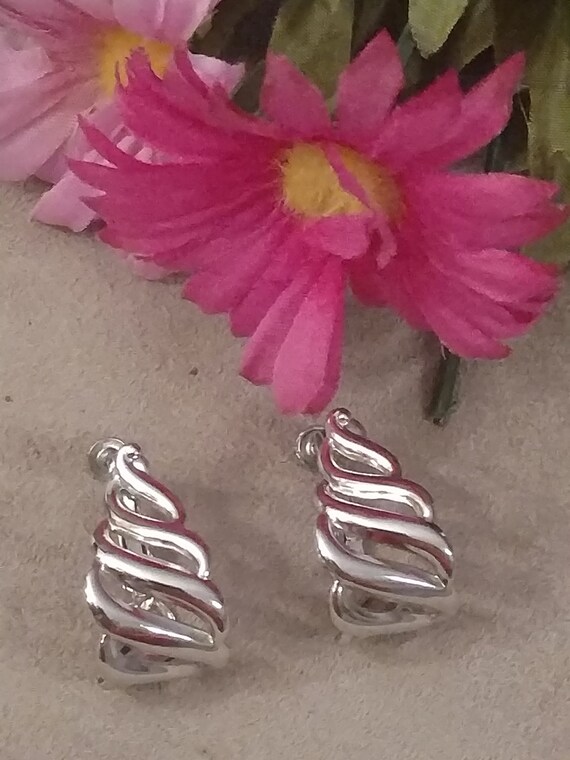 NAPIER Ribbon Earrings, Ribbon Loop Pattern, Ribb… - image 4