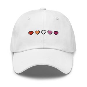 Boné de beisebol Lesbian Pride Hearts – Chapéu ajustável LGBTQ+ Pride