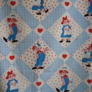 Vintage Raggedy Ann & Andy Fabric Spring Mills, Inc.  Bobbs-Merrill Company, Inc. 1978 ( 36 x 44 inches) One Yard