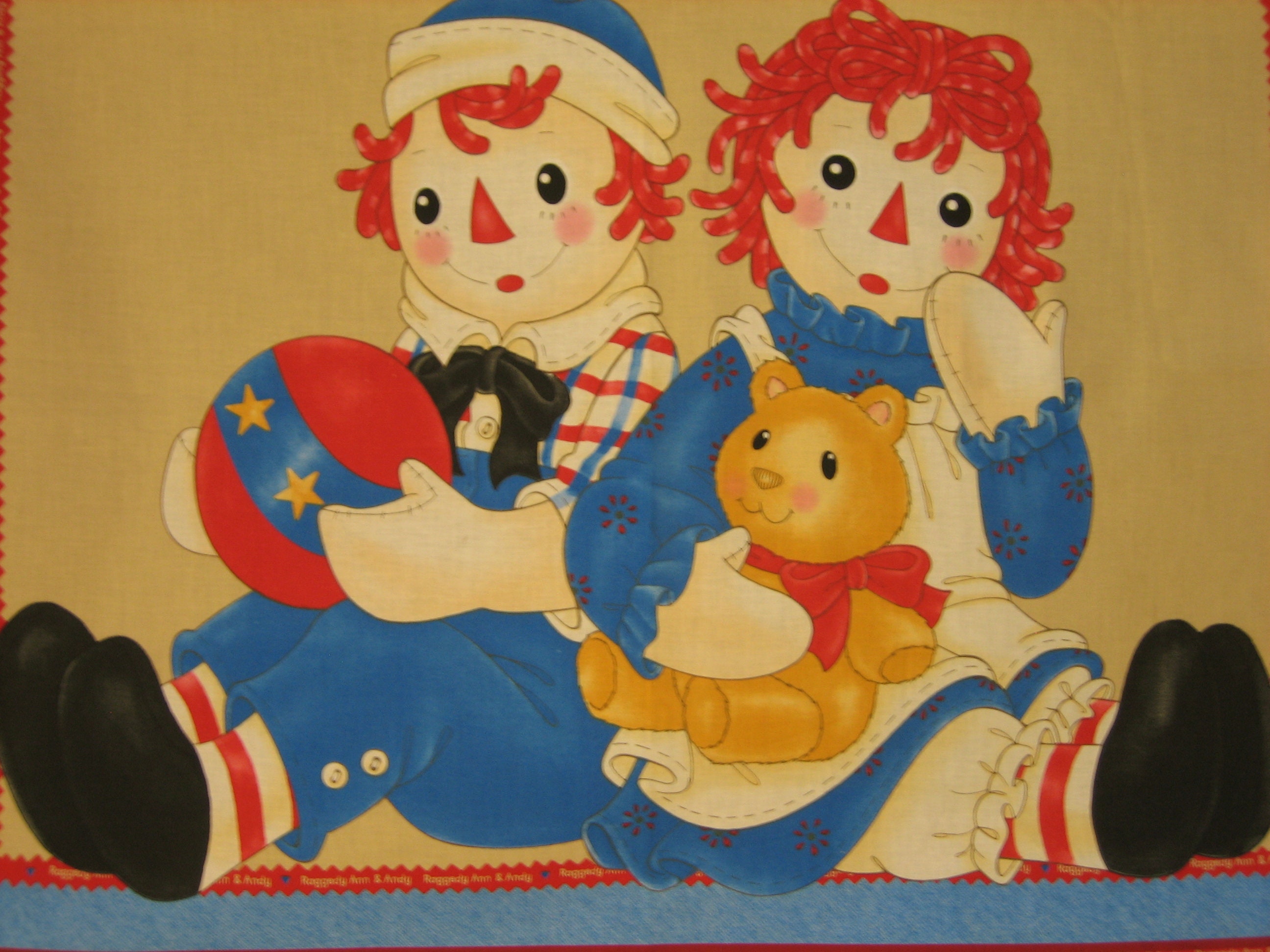 REDUCED PRICE : Raggedy Ann and Andy Wall Panel ( Daisy Kingdom