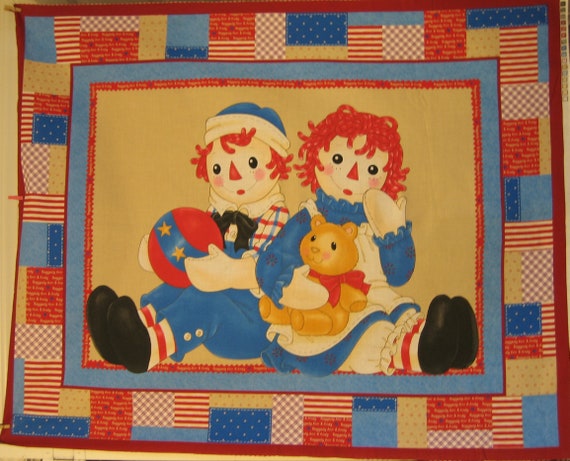 REDUCED PRICE : Raggedy Ann and Andy Wall Panel ( Daisy Kingdom