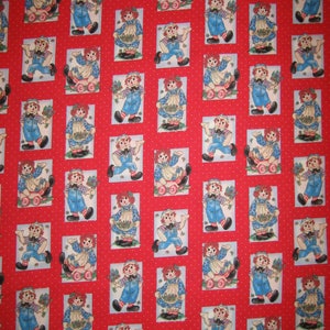 Raggedy Ann and Andy Mini Patch RED (Daisy Kingdom # 4509 Simon & Schuster ( 18 x 44 inches )