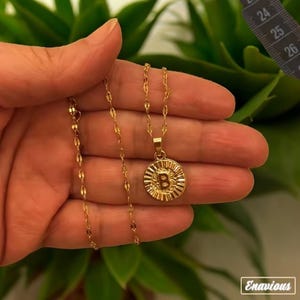 Collar personalizado con inicial de la A a la Z para mujer - Elegante gargantilla de acero inoxidable - Un regalo especial para una ocasión especial