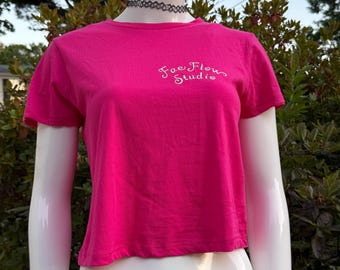 Pink Fae Flow crop top - 100% cotton boxy crop top - Fae Flow Studio merch - Logo by ArtFaerie - handmade in house - front and back designs
