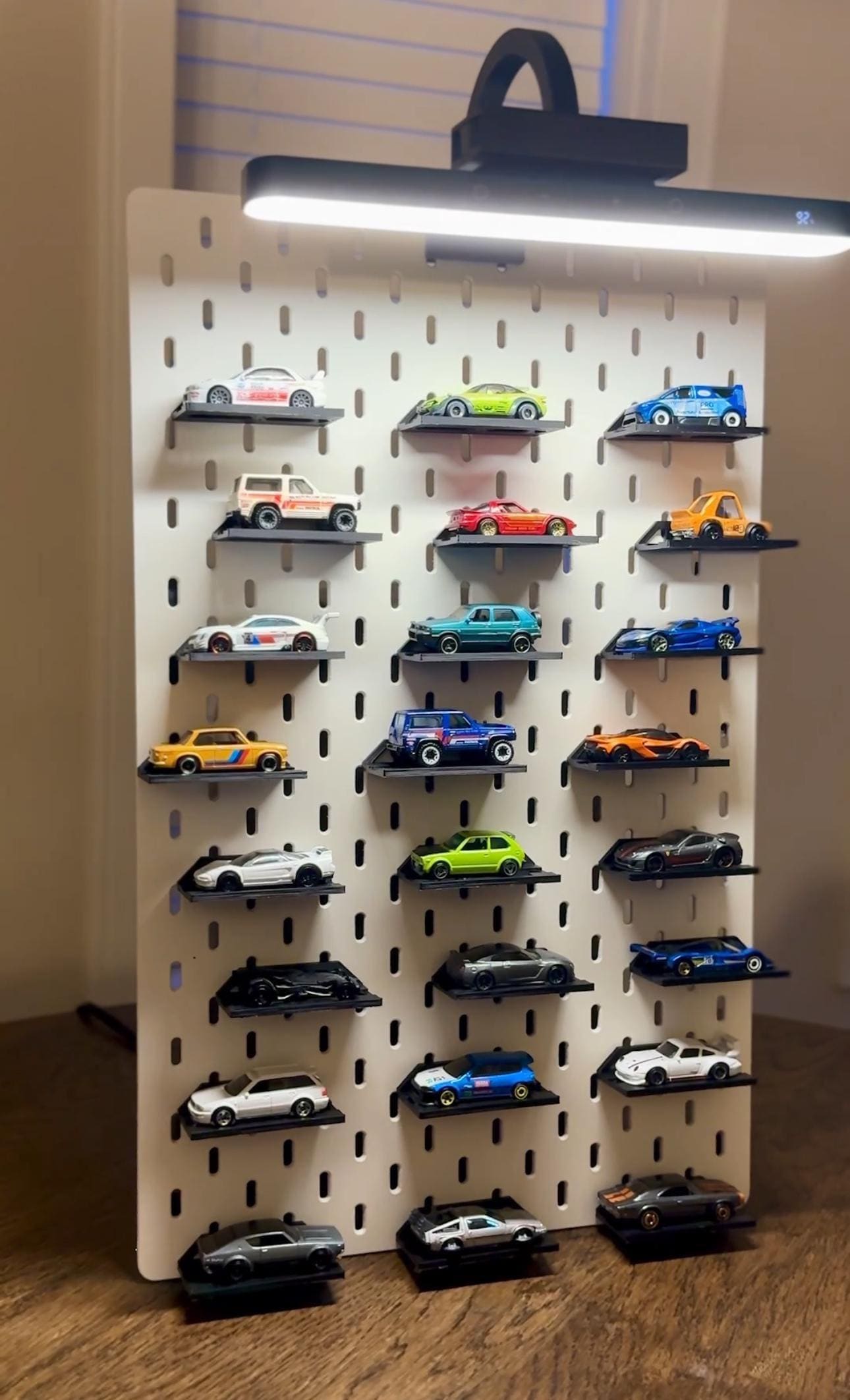 1/64 Diecast Car Display Stand With Wireless LED Light | Hot