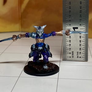 Dnd mini Tabaxi / Catfolk Rouge Painted Ready to Ship