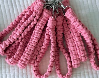 Portachiavi da polso all'uncinetto Macrame fatto a mano: Boho Key Fob