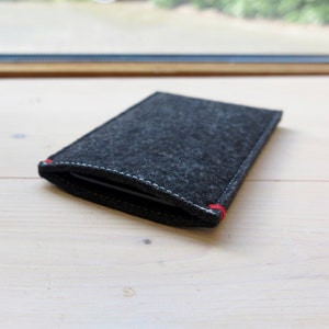 iPhone case, pure woolfelt felt iPhone 15 cover, natural and sustainable black felt cover for all iPhone models image 2