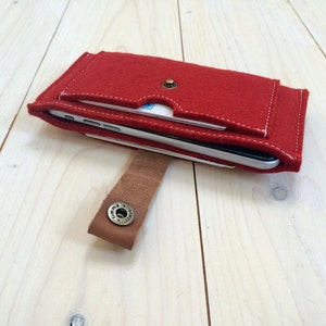 Red Merino Wool iPhone Wallet: Leather Closure Felt Case
