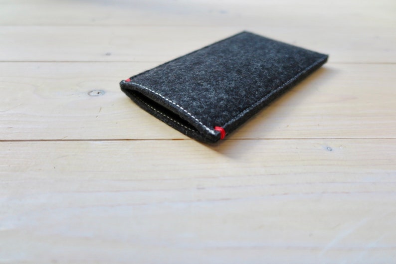 iPhone case, pure woolfelt felt iPhone 15 cover, natural and sustainable black felt cover for all iPhone models image 8