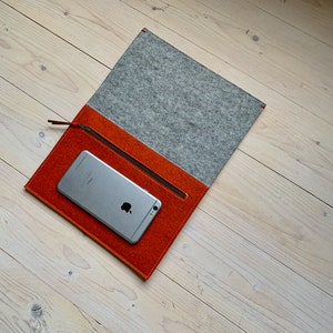 MacBook case, woolfelt two colours with zipper pocket image 4