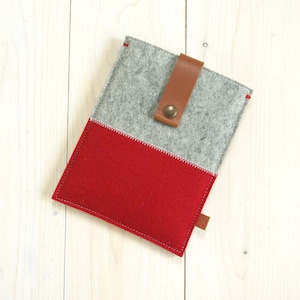 Red Felt Kindle Kobo Cover: Leather Closure E-Reader Sleeve