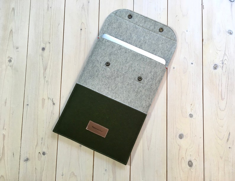 moss green and grey Macbook 13 pro cover natural eco wool felt and leather MacBook Air bag felt MacBook Pro 16 cover Macbook case